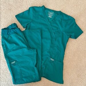 Cherokee Green Scrub Set